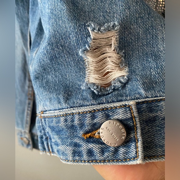 Classic Blue Jean Jacket - Picture 8 of 9